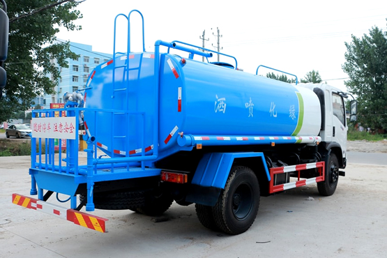 东风12吨洒水车 东风12吨洒水车