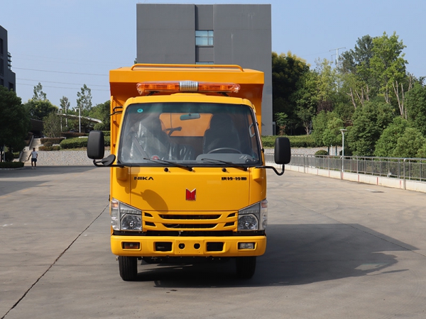 2000立方排水救险车