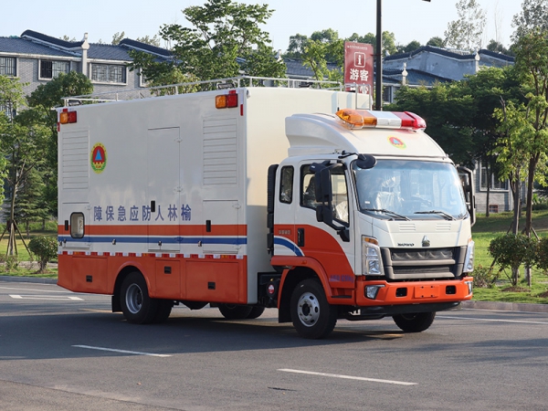 重汽人防电源车