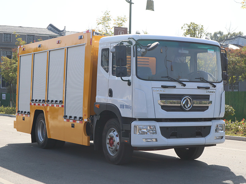 东风D9大流量排水抢险车