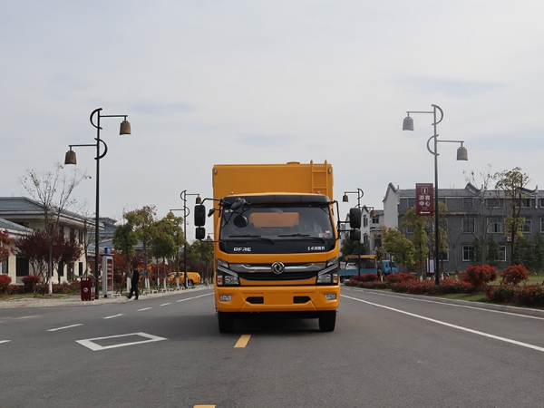 大多利卡电源车