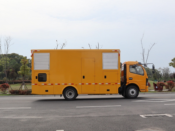 大多利卡电源车