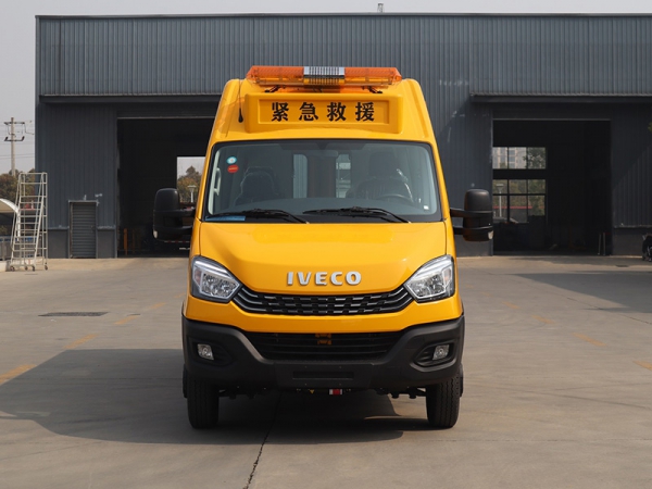 依维柯紧急救险车